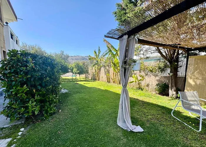 Papas House 3 Near Faliraki Kalithies